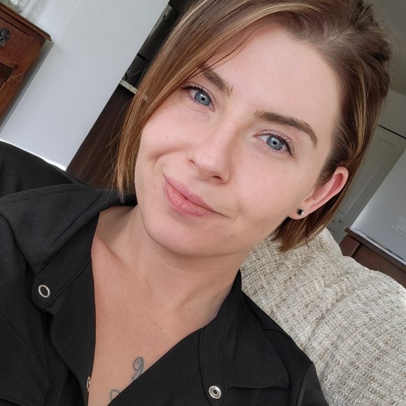 Meet your Posher, Chelsea - Picture 1 of 1